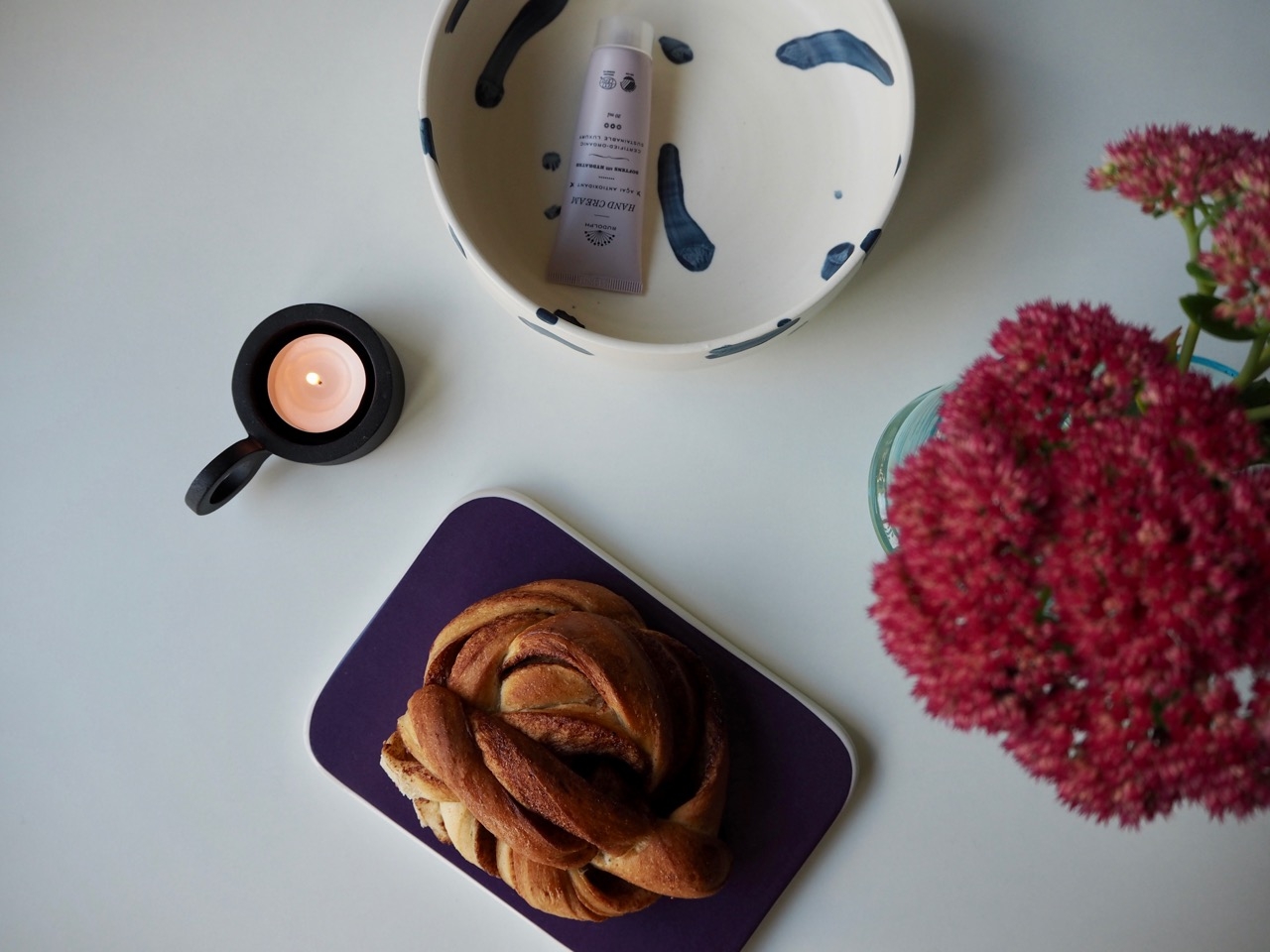 Morgenbord_kanelsnurrer_meyers